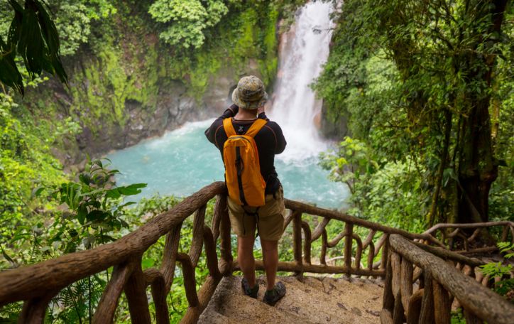 Kosta Rika - žalias ir čiulbantis pasaulis, dovanojantis ramybę ir nuotykius