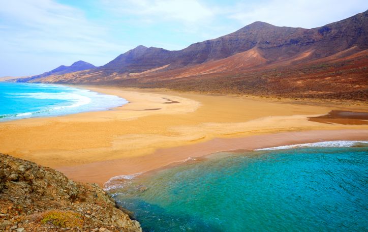 Fuertventura - lenktyniaukite su šiltu vėju ir pagaukite gražiausią įdegį